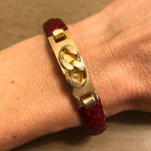 Elegant Gold Tone and Red Bangle Bracelet Fashion Jewelry